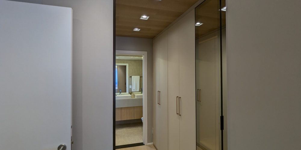 Oni Dijon Suíte Master Closet